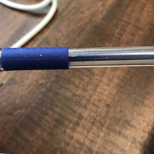 crack in blue gel pen from cricut machine thumb screw